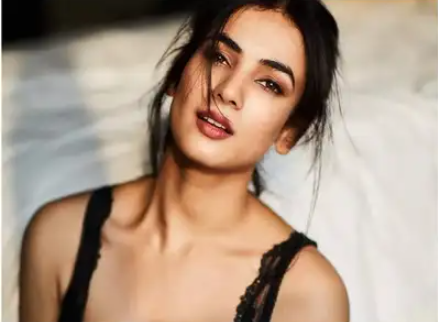 Sonal Chauhan 